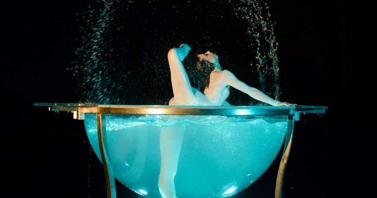 Waterball show e fashion butterflies: in Fiera spettacoli di danza e musica